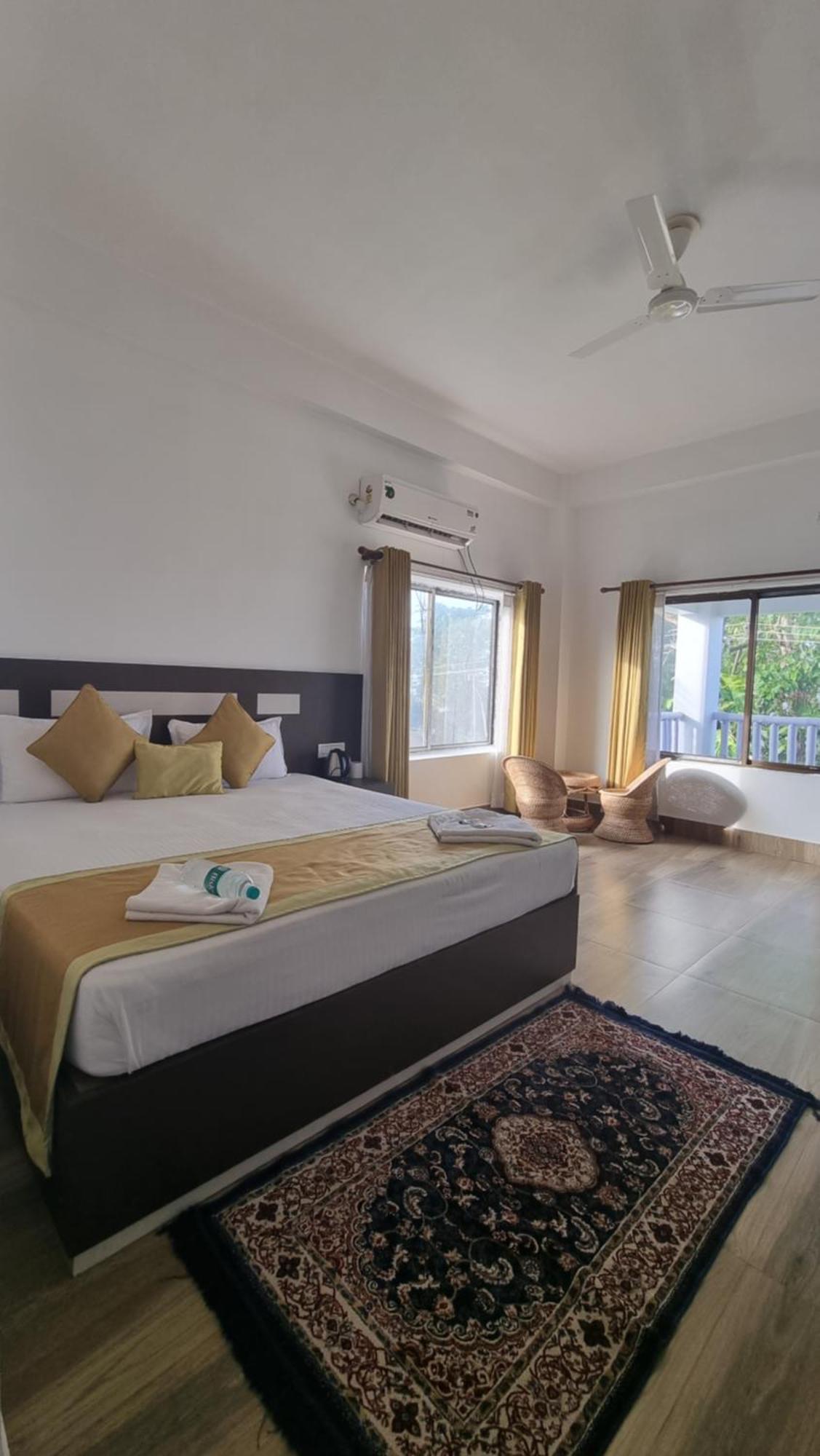 Shivaji Inn Kāziranga Dış mekan fotoğraf